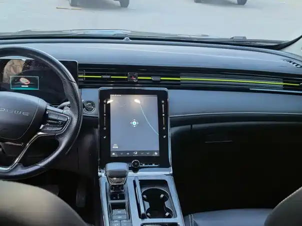 Roewe RX5 New Energy — миниатюра 9