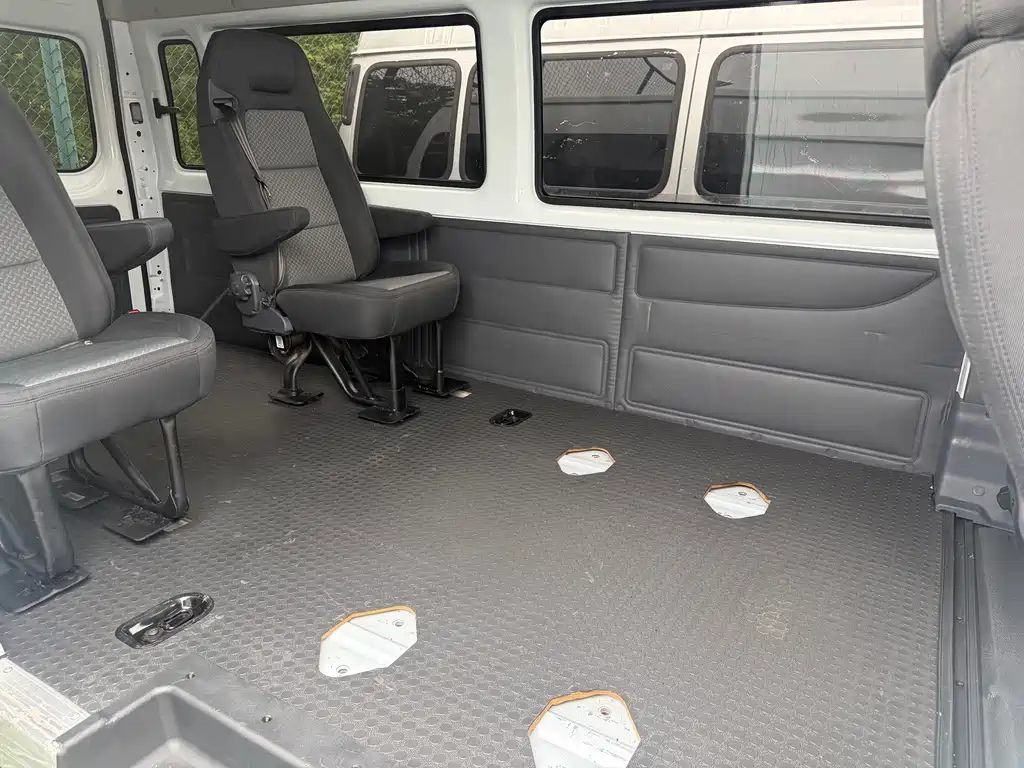 Ford Transit Custom — миниатюра 7