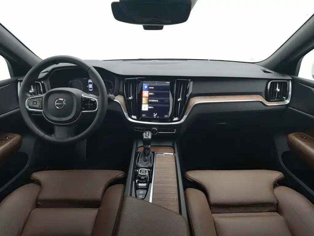 Volvo S60 — миниатюра 5