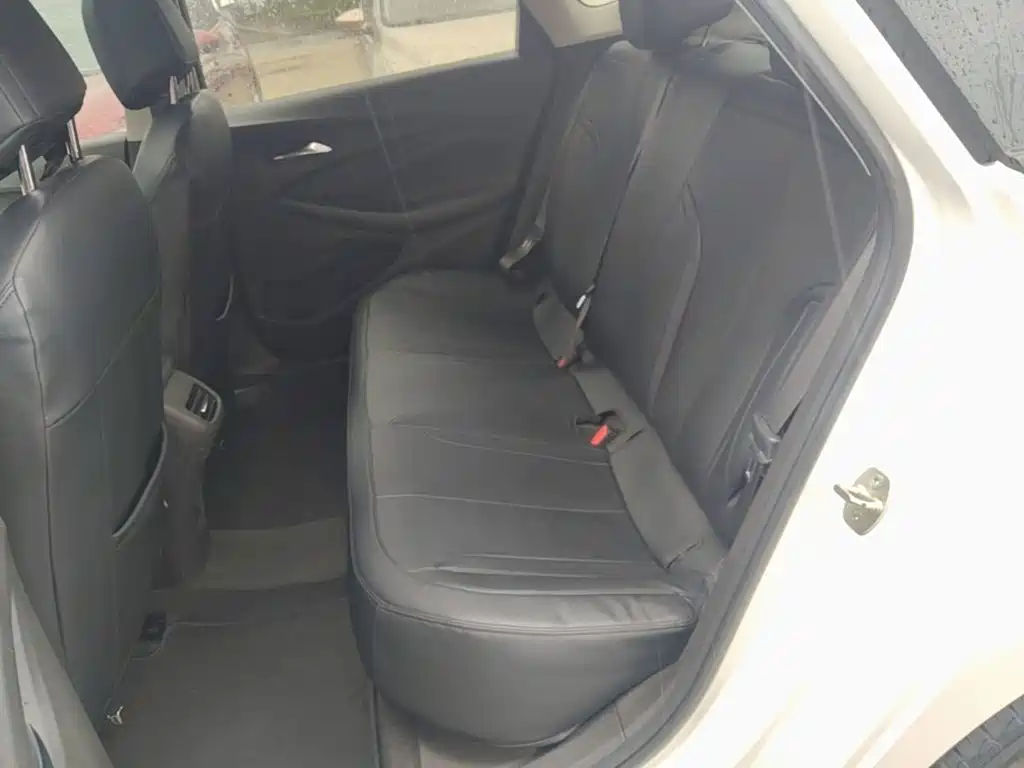 Buick Verano — миниатюра 17