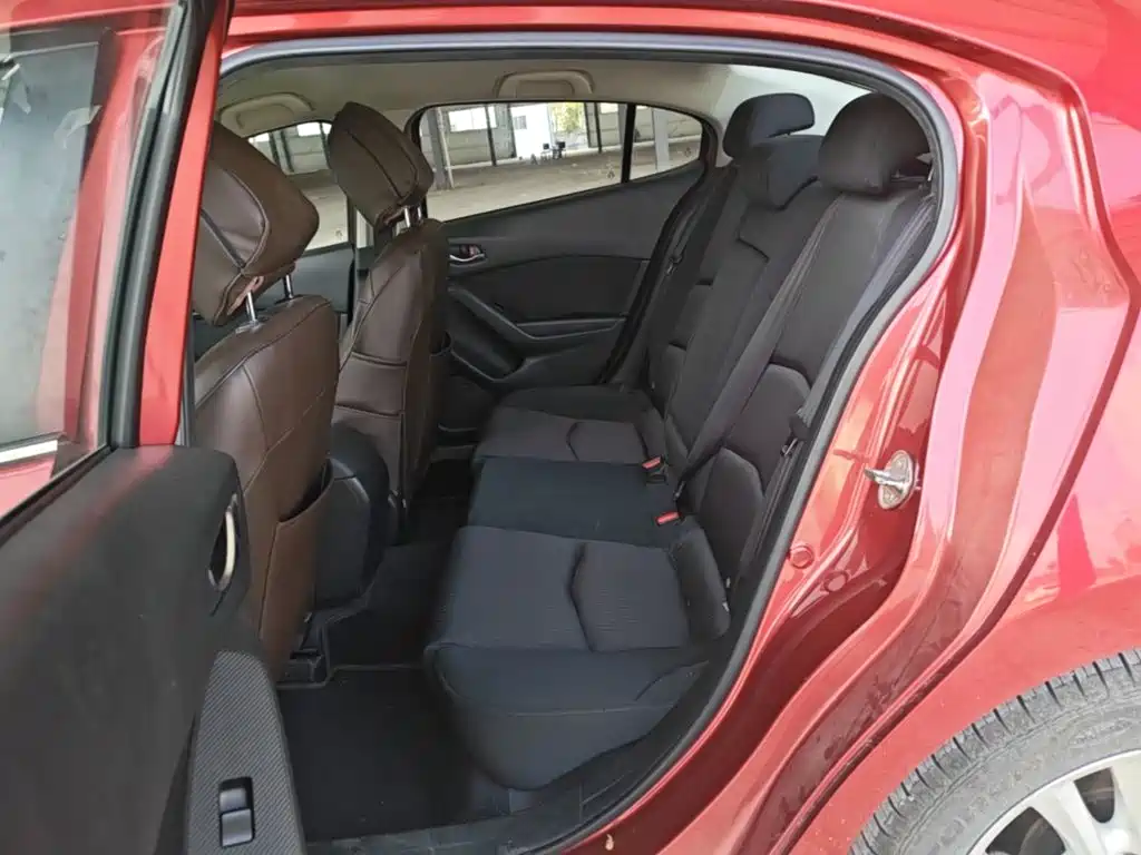 Mazda 3 Axela — миниатюра 17