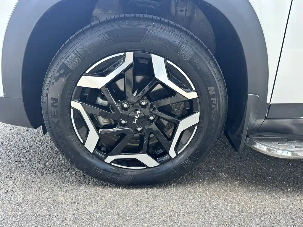 Kia Seltos 2023 1.5L CVT Luxury