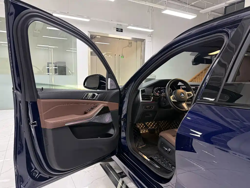 BMW X5 (Import) — миниатюра 8