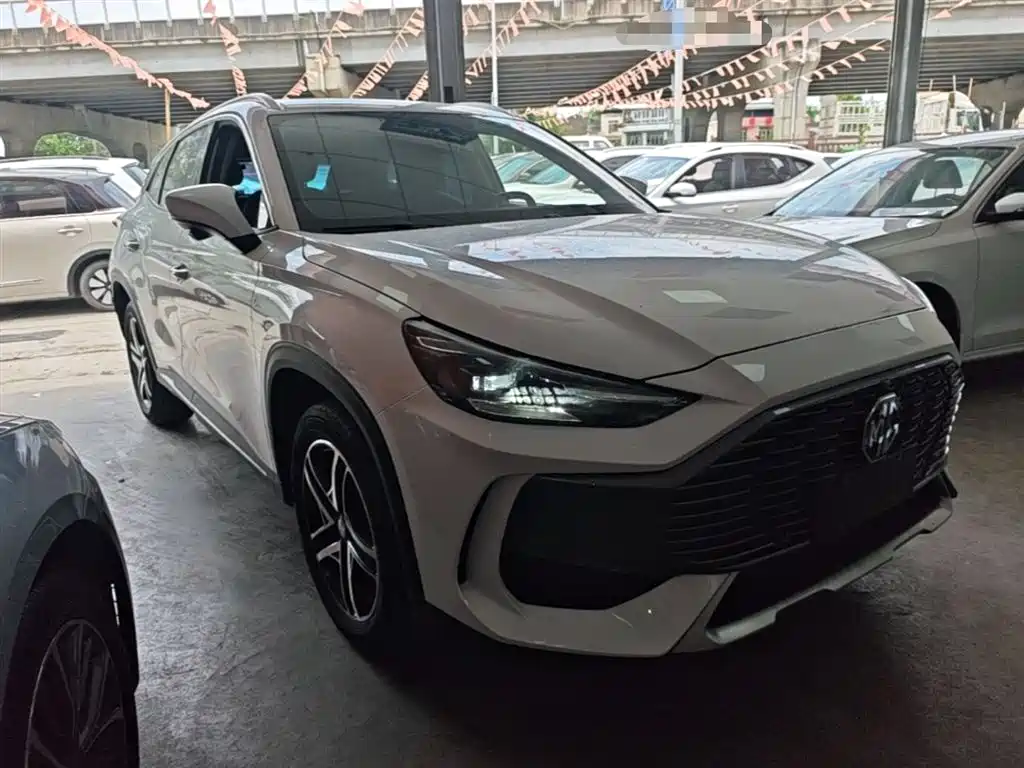 MG MG ONE — миниатюра 4