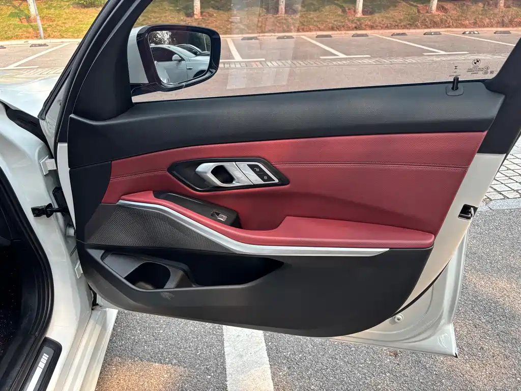 BMW 3 Series — миниатюра 14