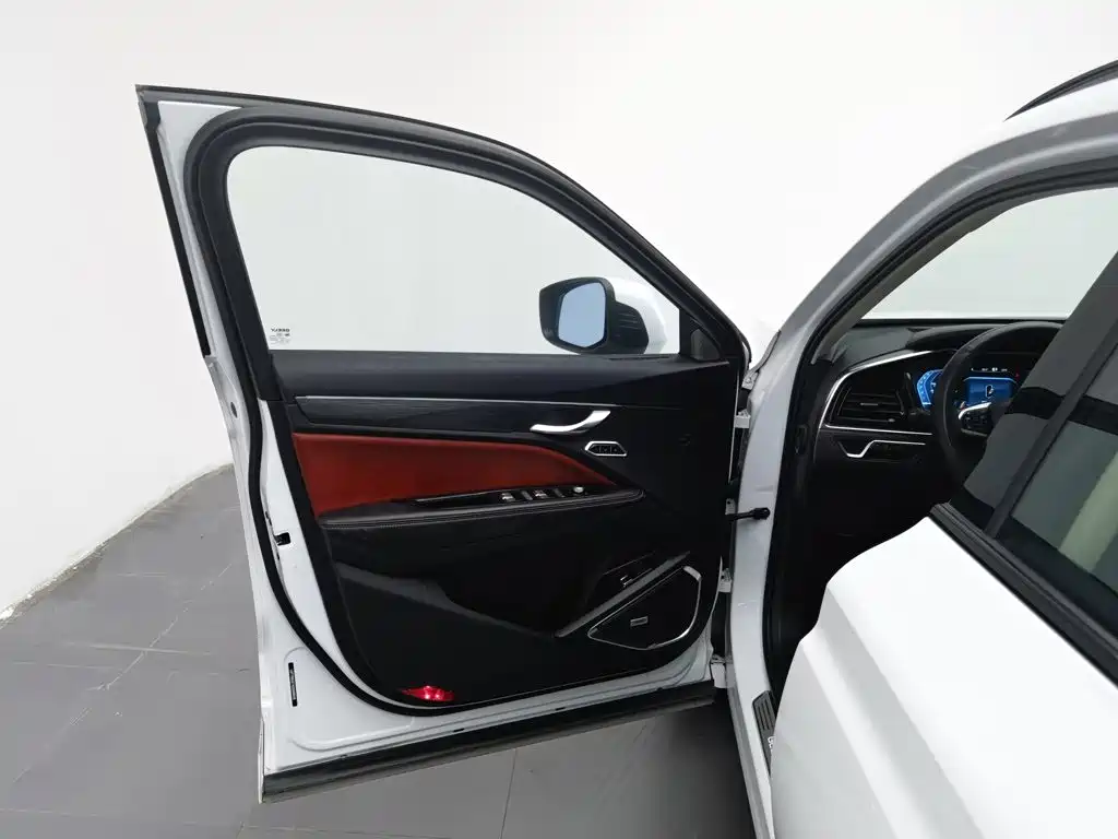 Geely Xingyue — миниатюра 8