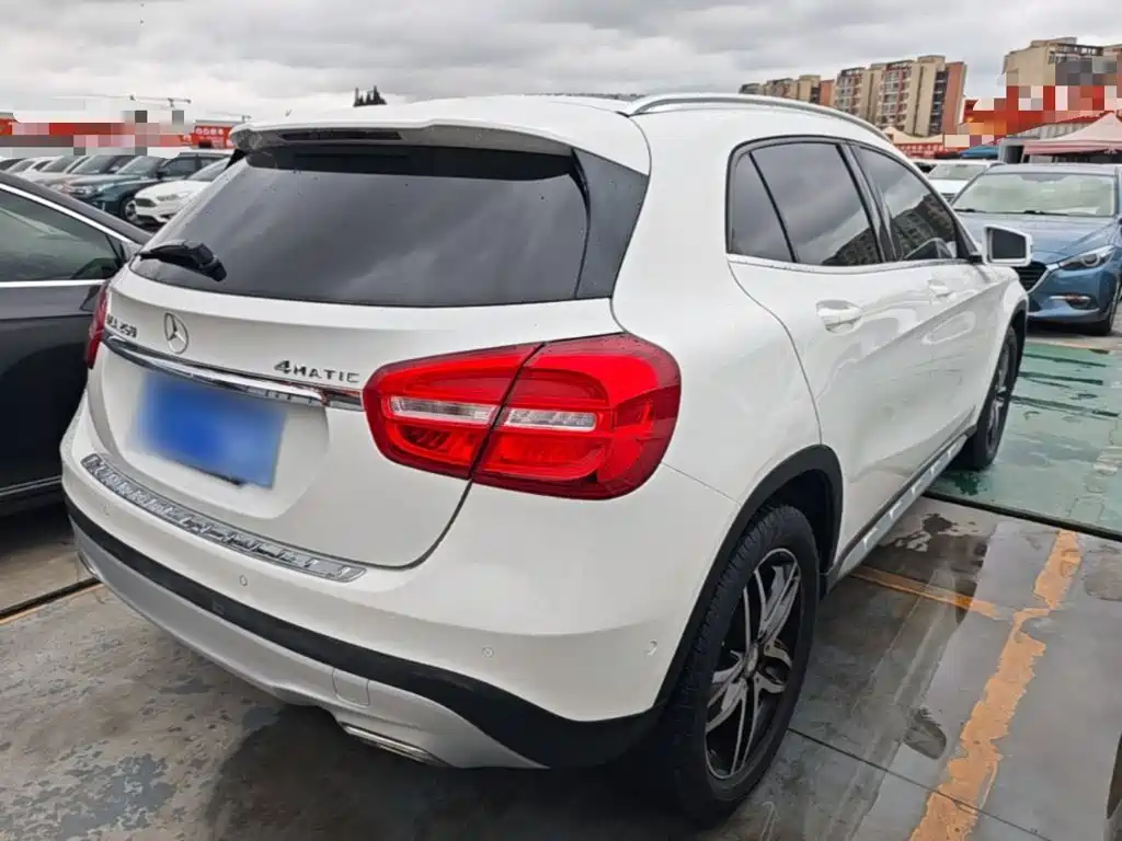 Mercedes-Benz GLA 2015 GLA 200 Fashion