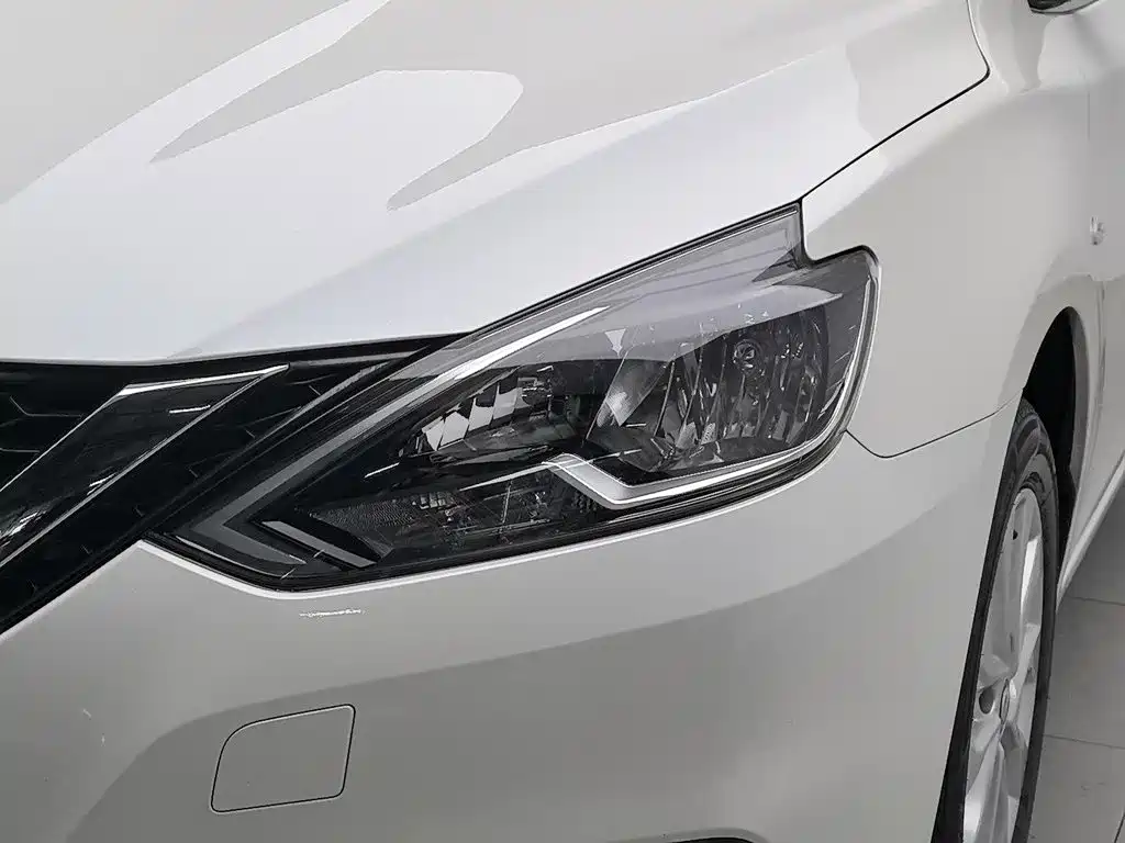 Nissan Sylphy — миниатюра 7