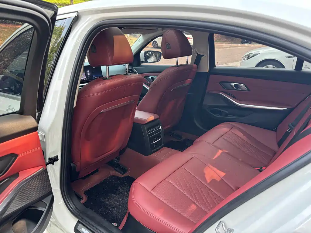 BMW 3 Series — миниатюра 7