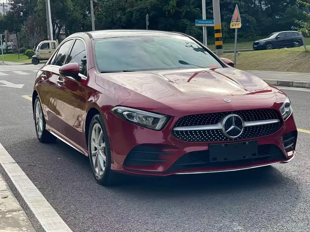 MERCEDES-BENZ A CLASS