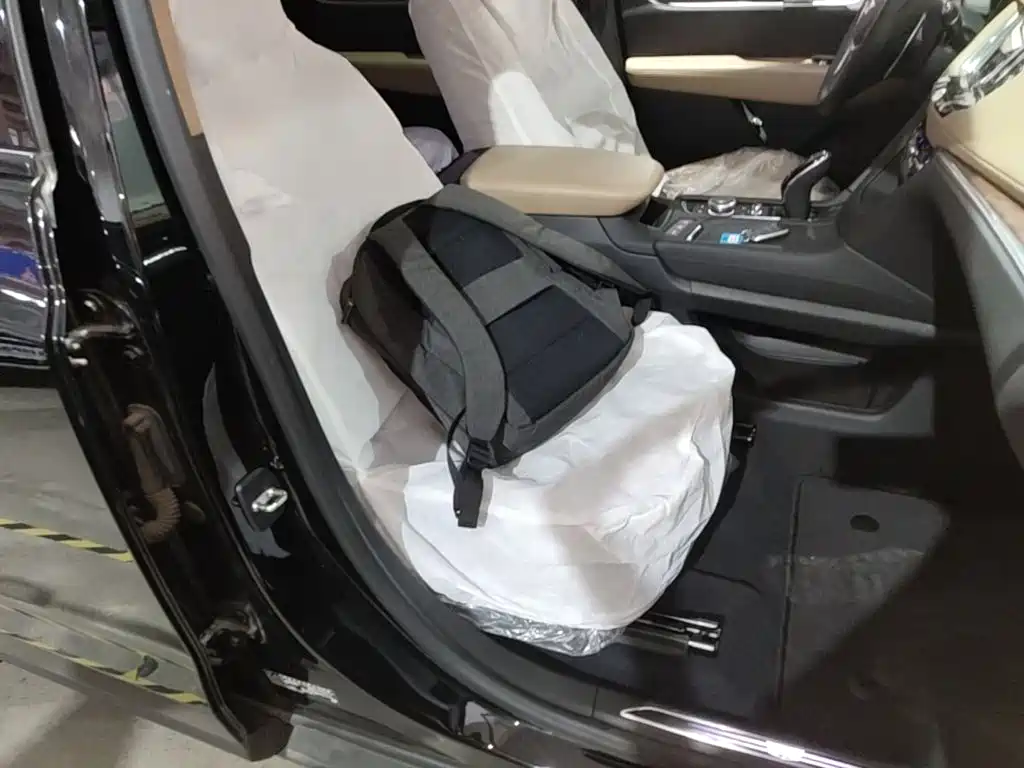 Cadillac XT5 — миниатюра 25