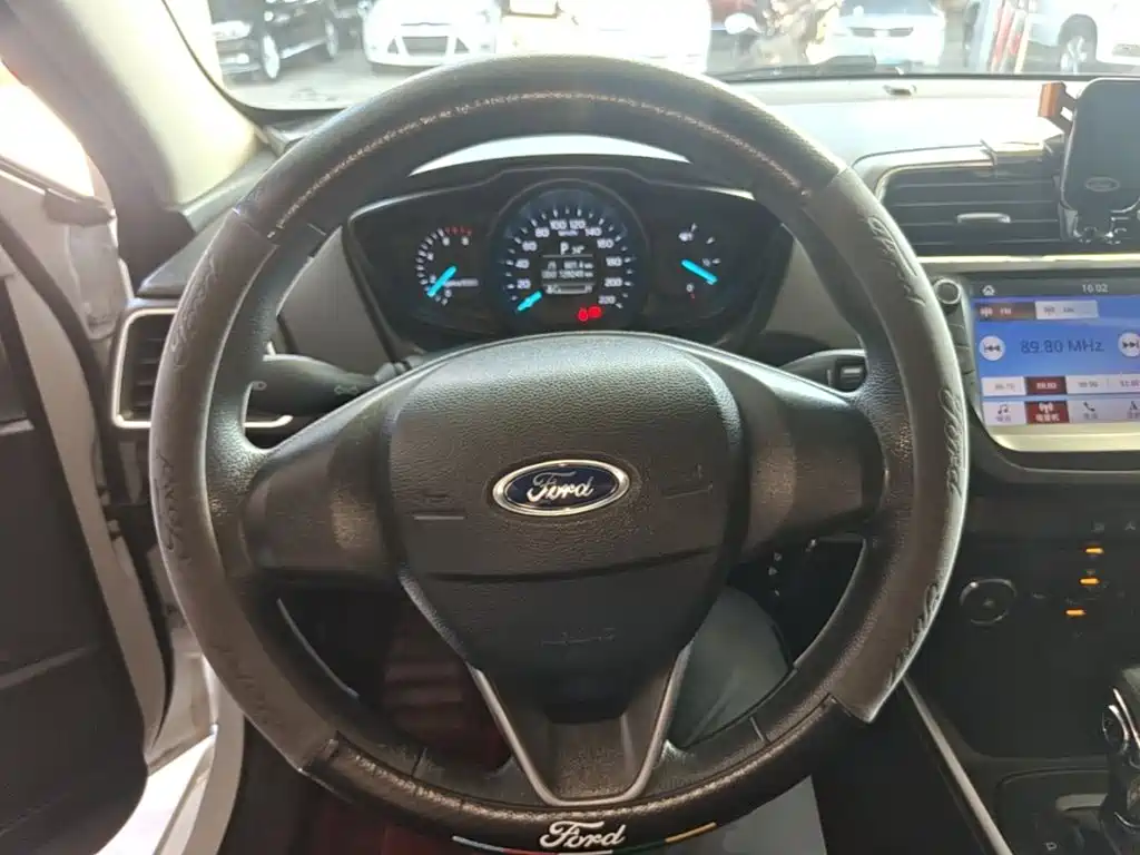 Ford Escort — миниатюра 11