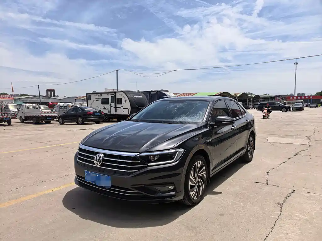Volkswagen Sagitar 2021