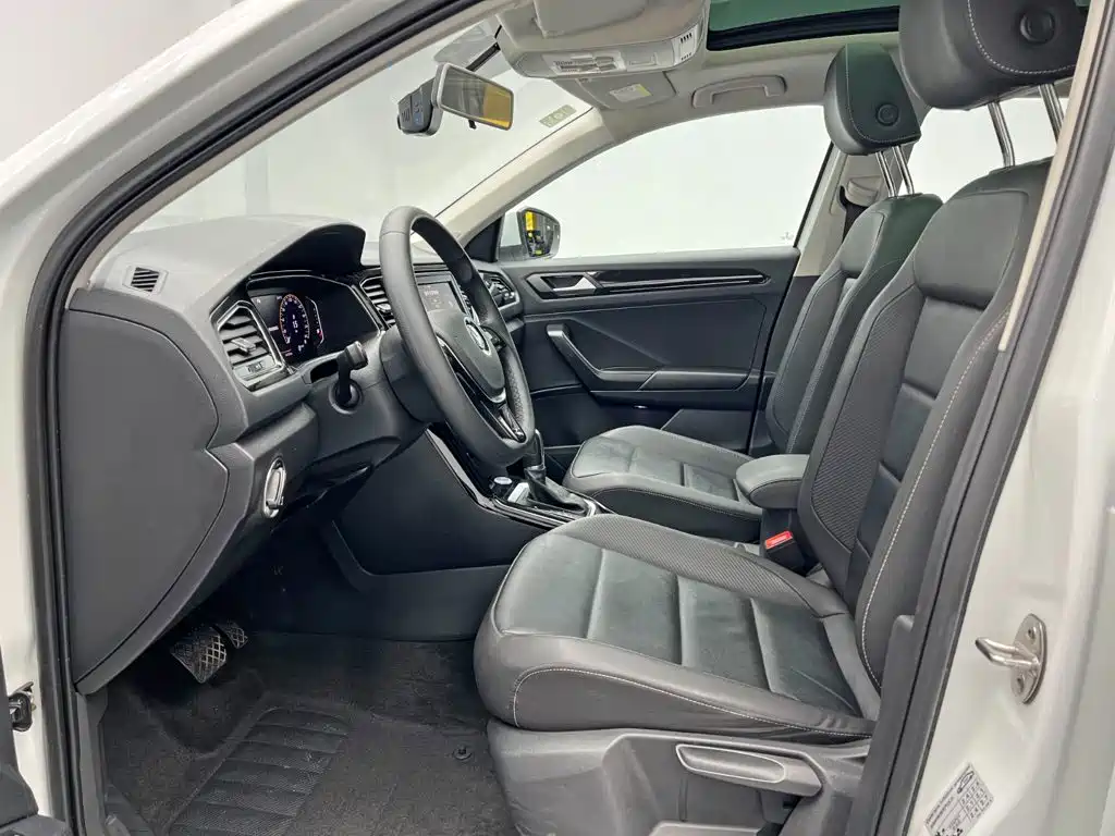 Volkswagen T-Roc — миниатюра 15