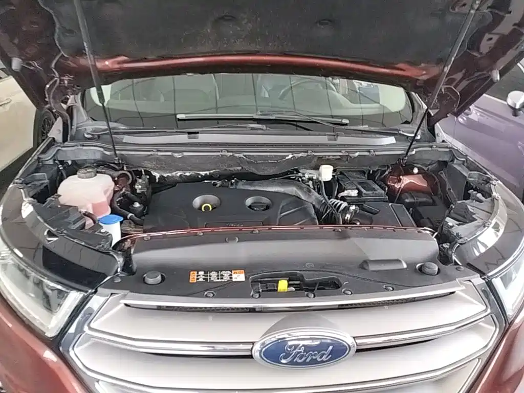 Ford Edge — миниатюра 20