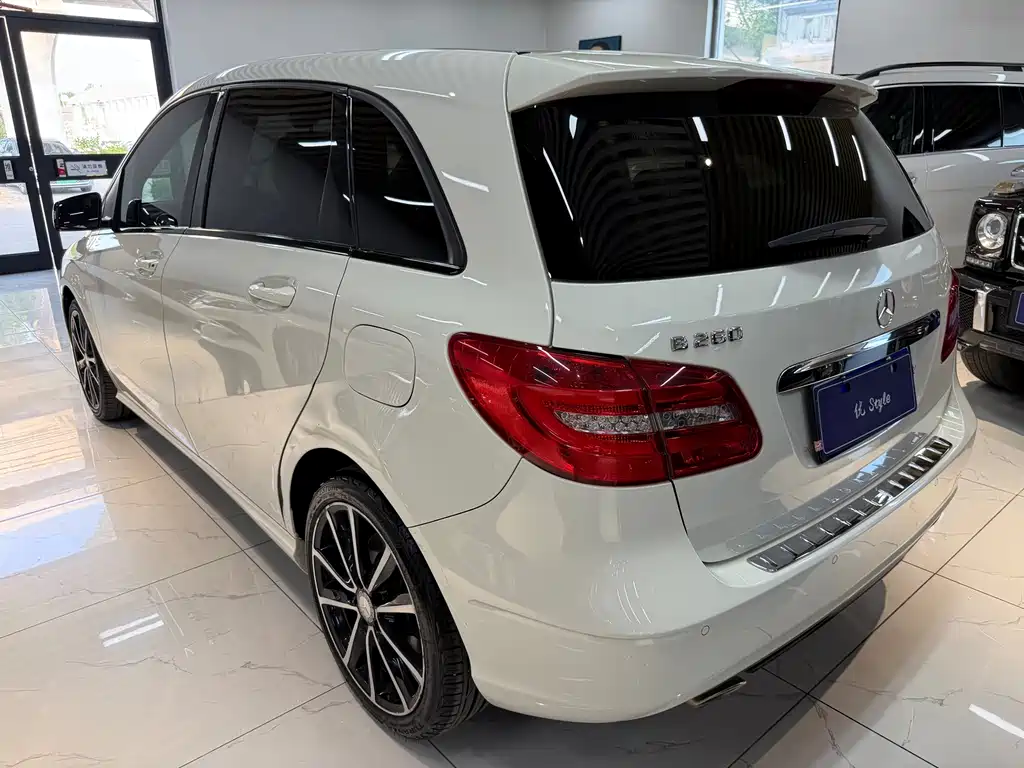 Mercedes-Benz B-Class — миниатюра 24