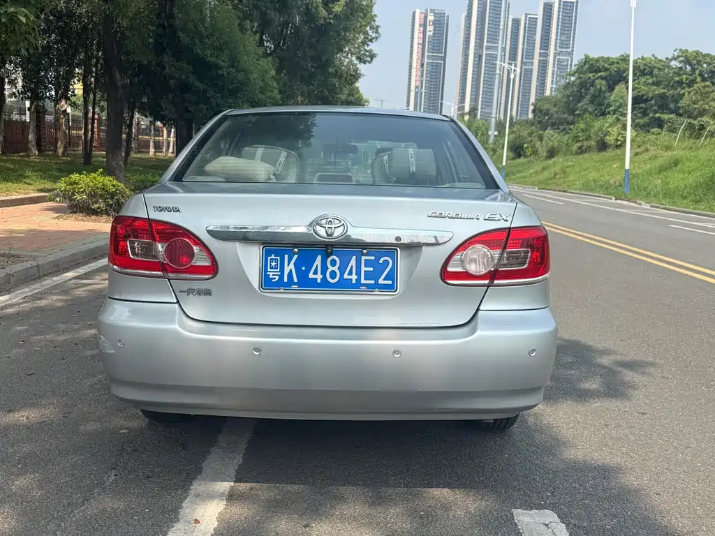 Toyota Corolla — миниатюра 4