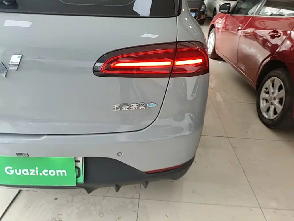 Wuling BinguoPLUS PLUS 2024 330km мест