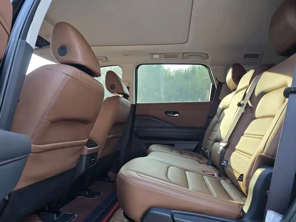 Nissan Teramont — миниатюра 11