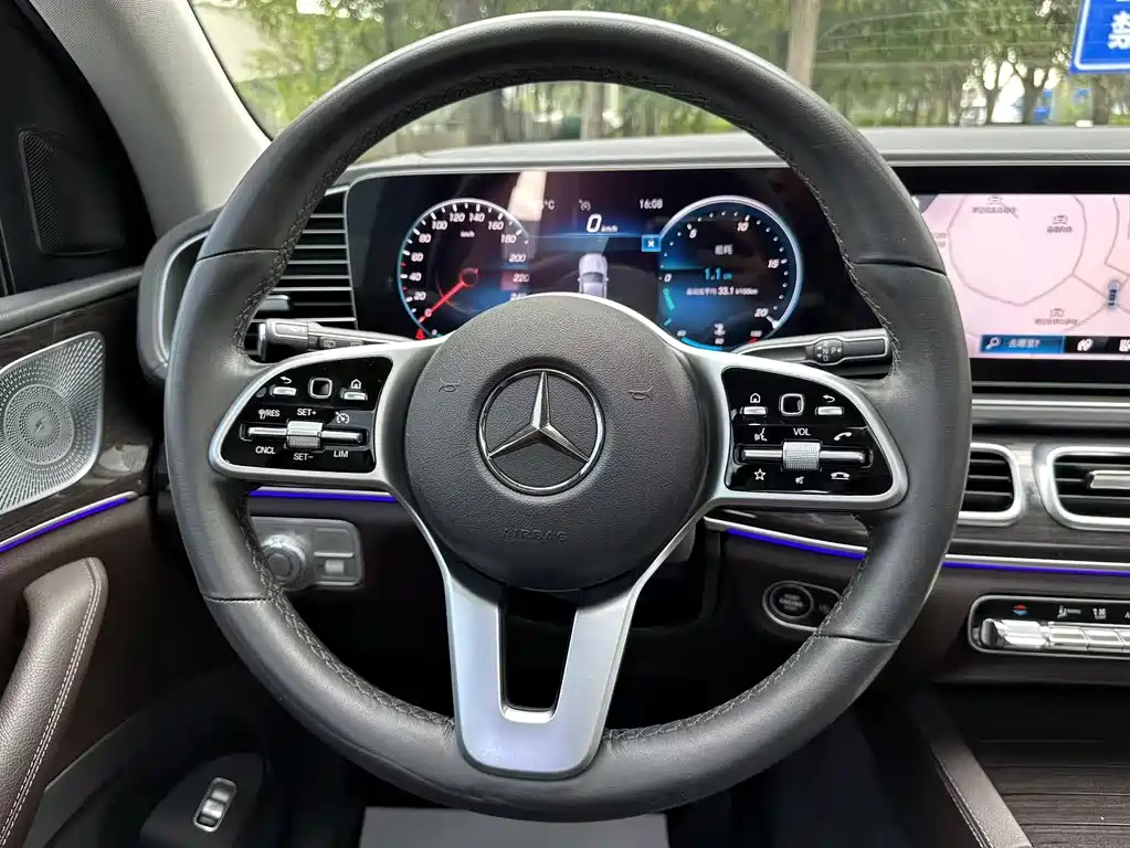 Mercedes-Benz GLE (Import) — миниатюра 11