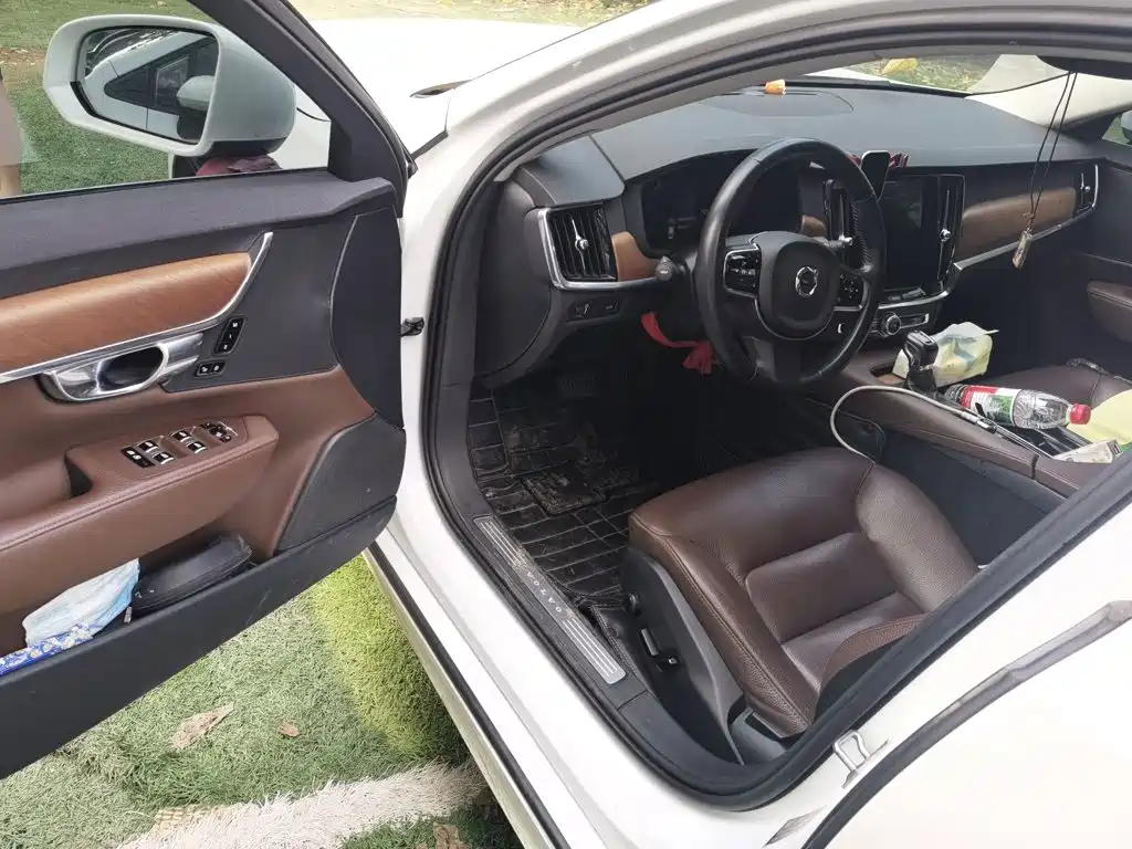 Volvo S90 — миниатюра 12