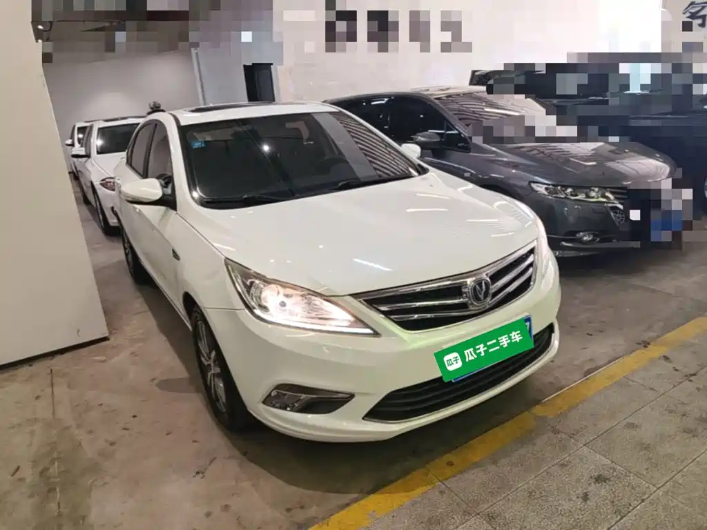 Changan Eado — миниатюра 4