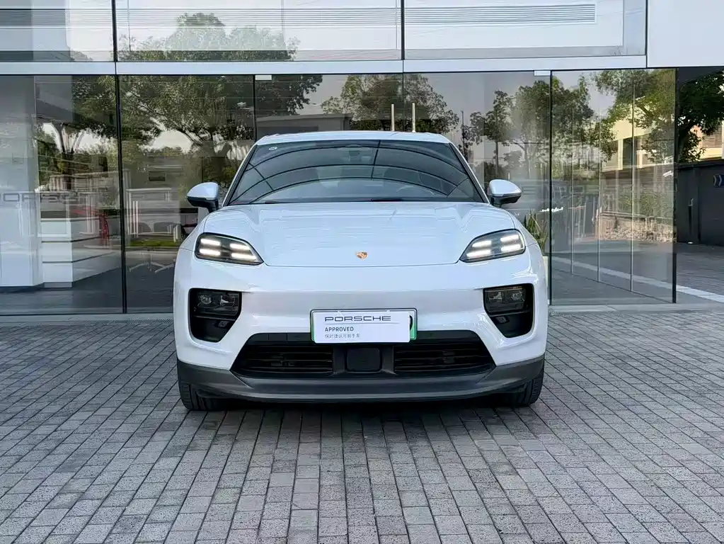 Porsche Macan EV — миниатюра 5