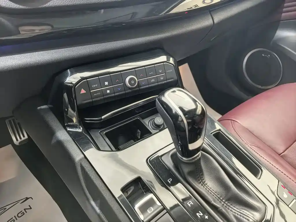 Wey Wey VV7 — миниатюра 9