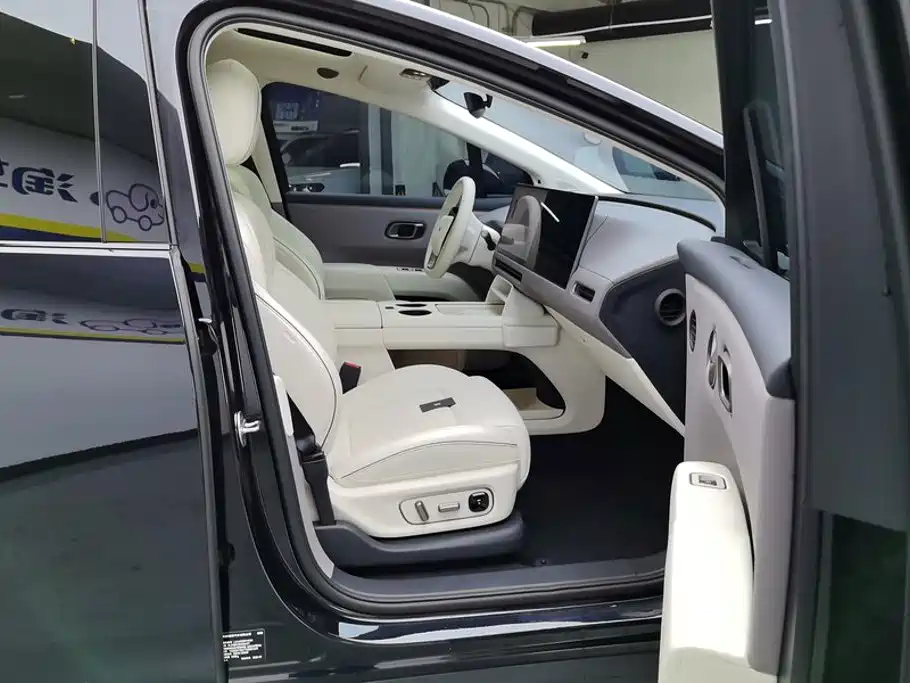 Li Auto Li i8 — миниатюра 8