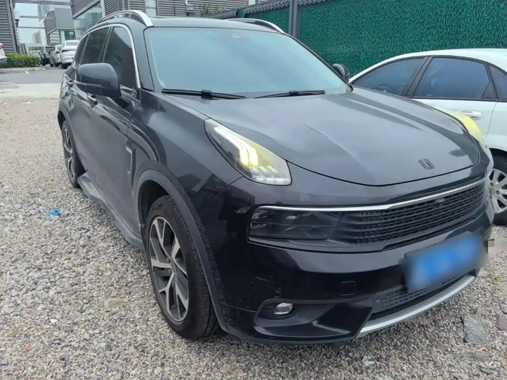 Lynk & Co 01 2017 2.0T Pro