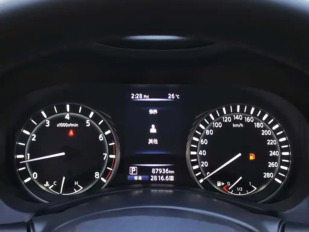 Infiniti Q50L — миниатюра 12