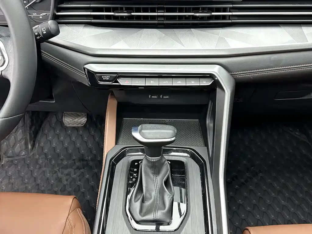 Geely Vision X6 — миниатюра 15