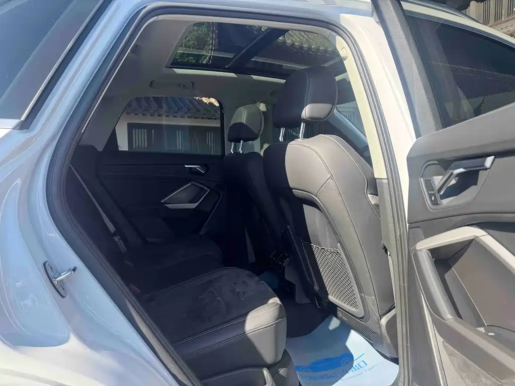 Audi Q3 — миниатюра 9