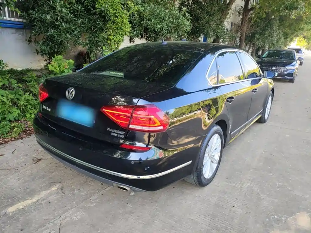 Volkswagen Passat — миниатюра 7