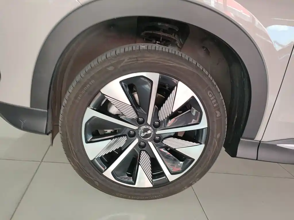 BYD PLUS New Energy — миниатюра 23