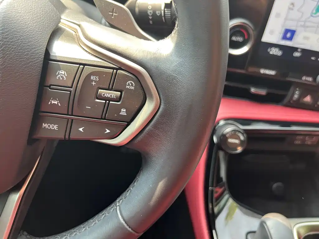 Lexus NX — миниатюра 35