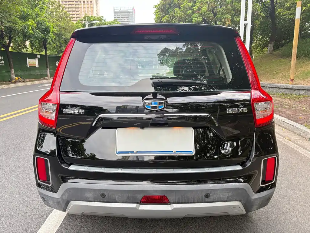 Geely Vision X6 — миниатюра 6