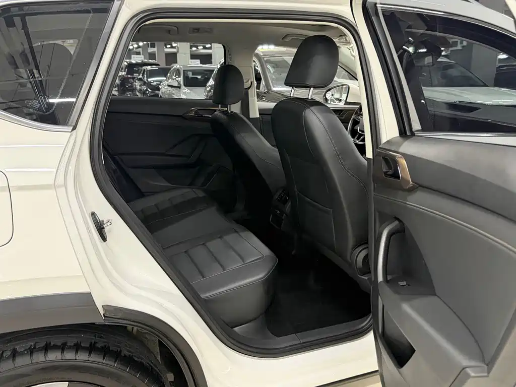 Volkswagen Tharu — миниатюра 12