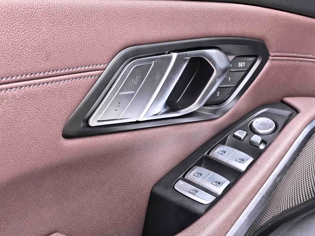 BMW 3 Series — миниатюра 7