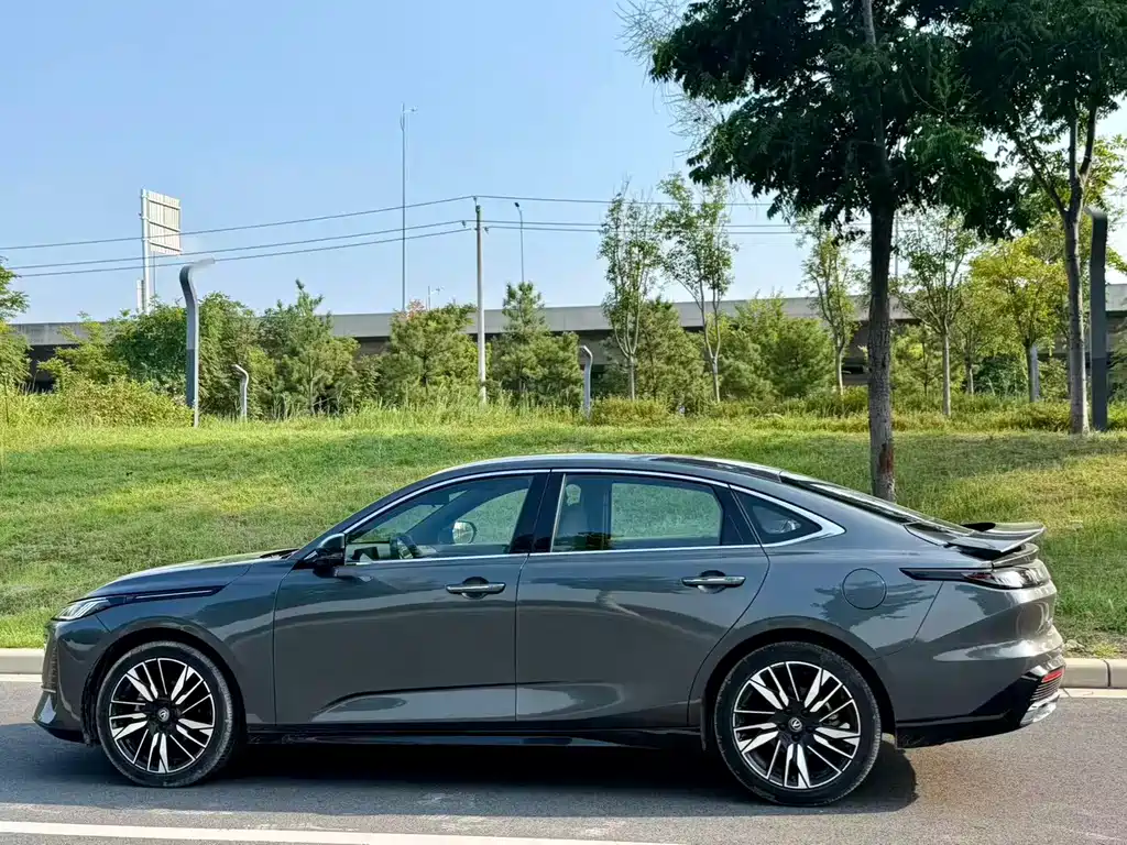 Changan Eado — миниатюра 3