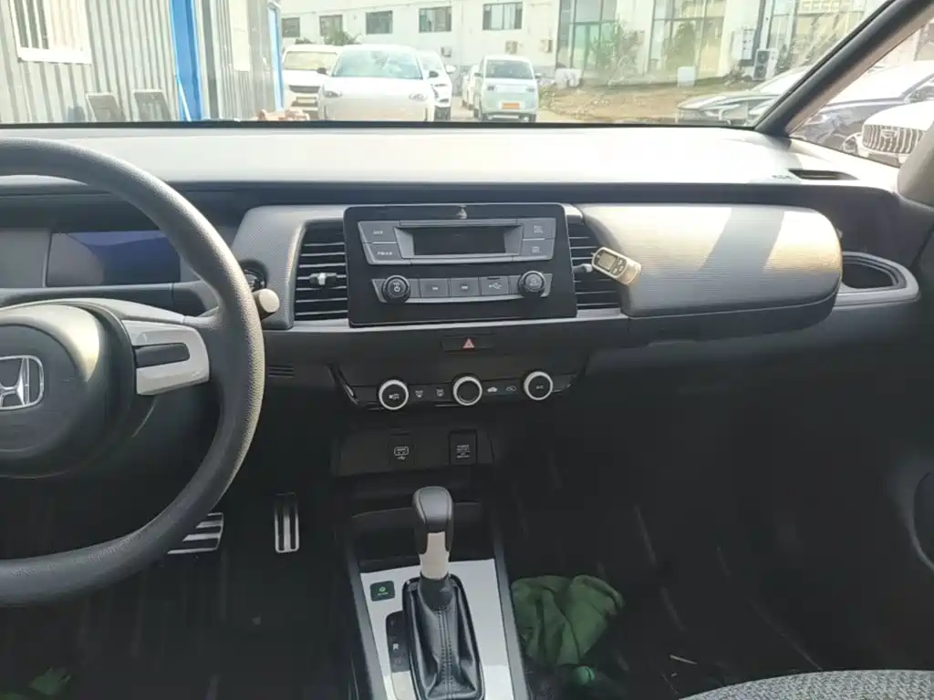 Honda Fit — миниатюра 13