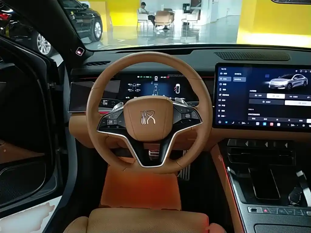 BYD Han L — миниатюра 11