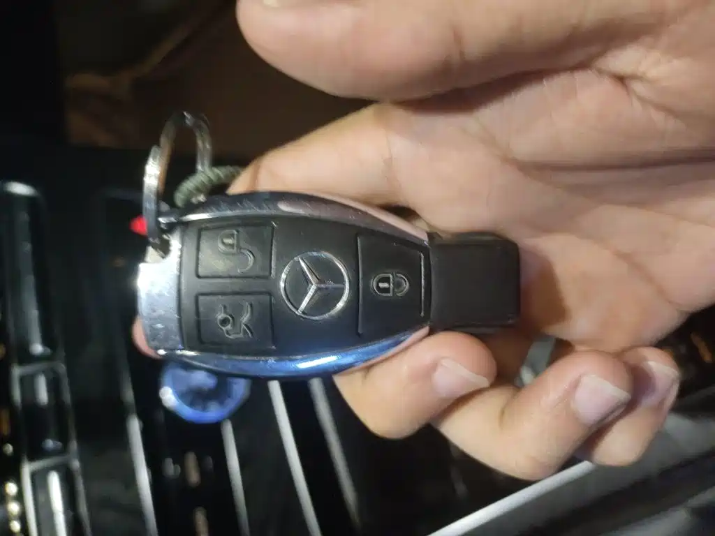 Mercedes-Benz C-Class — миниатюра 12