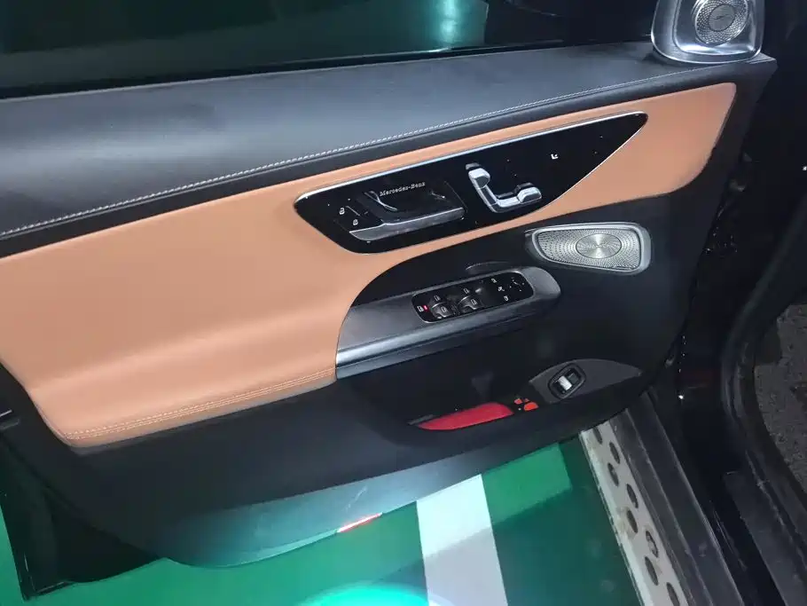 Mercedes-Benz GLC — миниатюра 7