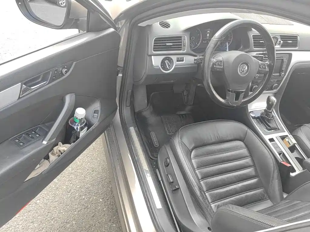 Volkswagen Passat — миниатюра 21