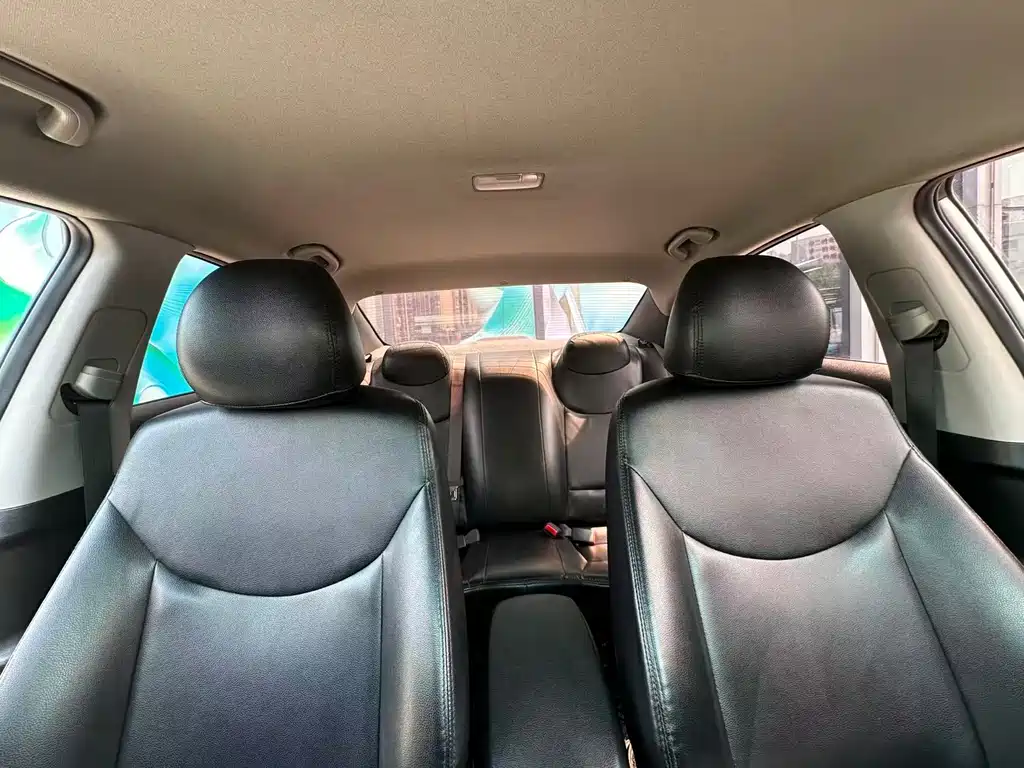 Hyundai Elantra Langdong — миниатюра 16