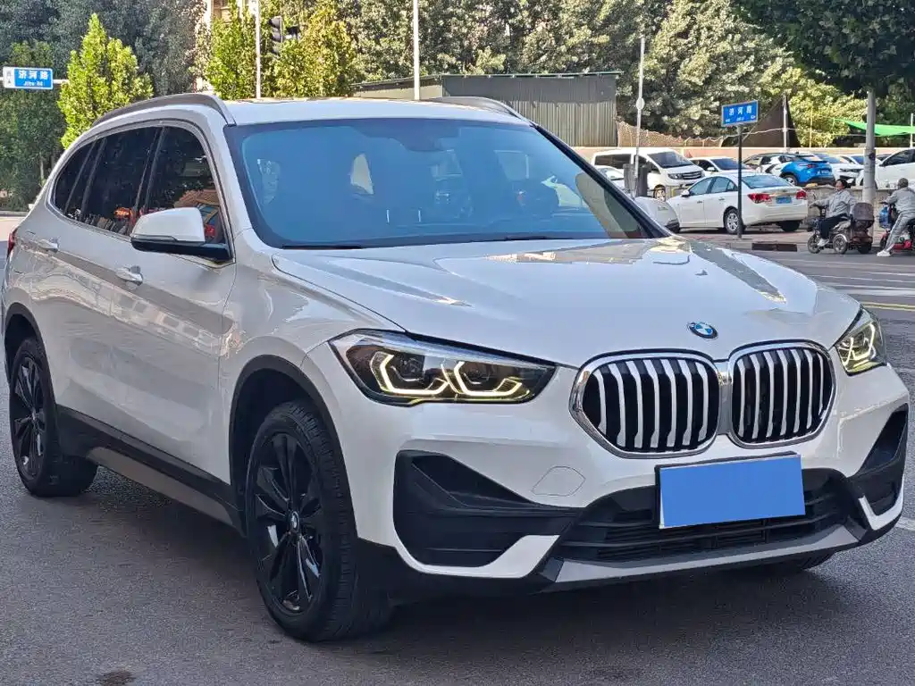 BMW X1 — миниатюра 3