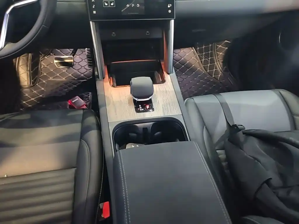 Land Rover Discovery Sport — миниатюра 14