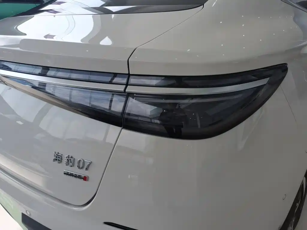 BYD Seal 07 DM-i — миниатюра 8