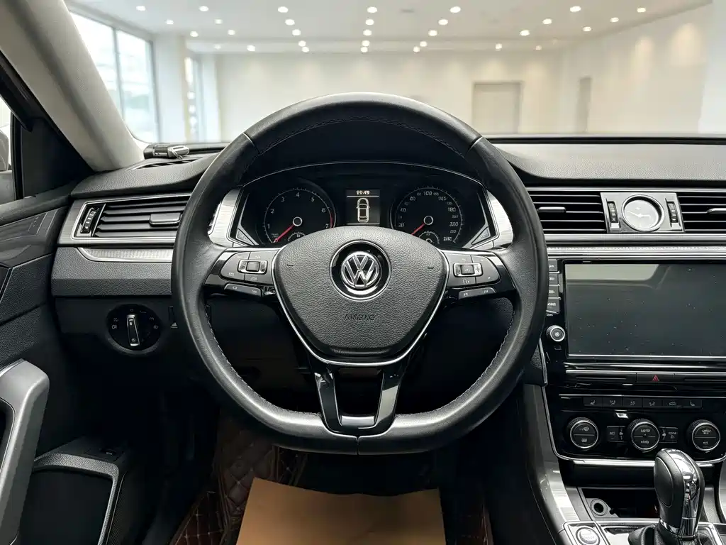 Volkswagen Passat — миниатюра 12